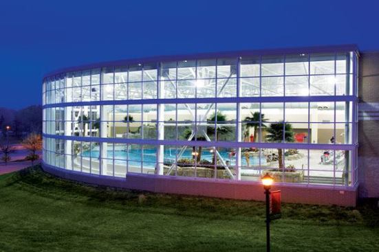 Prior to completion of Southeast Missouri State University’s Student Aquatic Center in 2007, the campus had been without swimming facilities for four years. University officials believed opening an indoor aquatics facility would increase marketability to potential students because

other universities in the region have such facilities for extracurricular activities. In developing the new aquatic center, designers carefully placed the building to offer the most cost-effective solution. The team worked within site constraints while maximizing daylight and views.